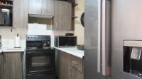 Kitchen - 7 square meters of property in Weltevreden Park