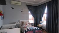 Bed Room 3 - 13 square meters of property in Greenstone Hill