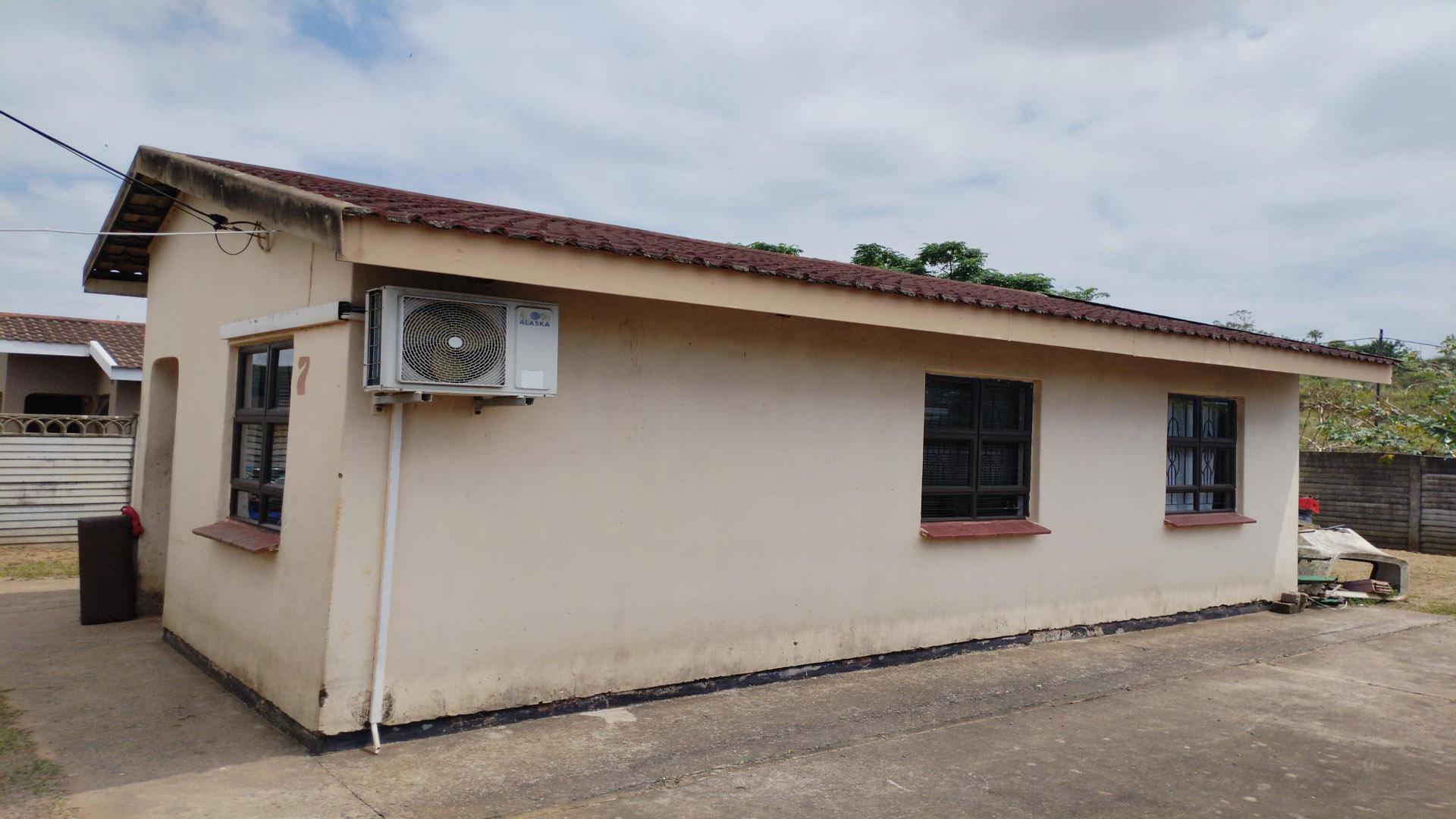 Backyard of property in Amanzimtoti 