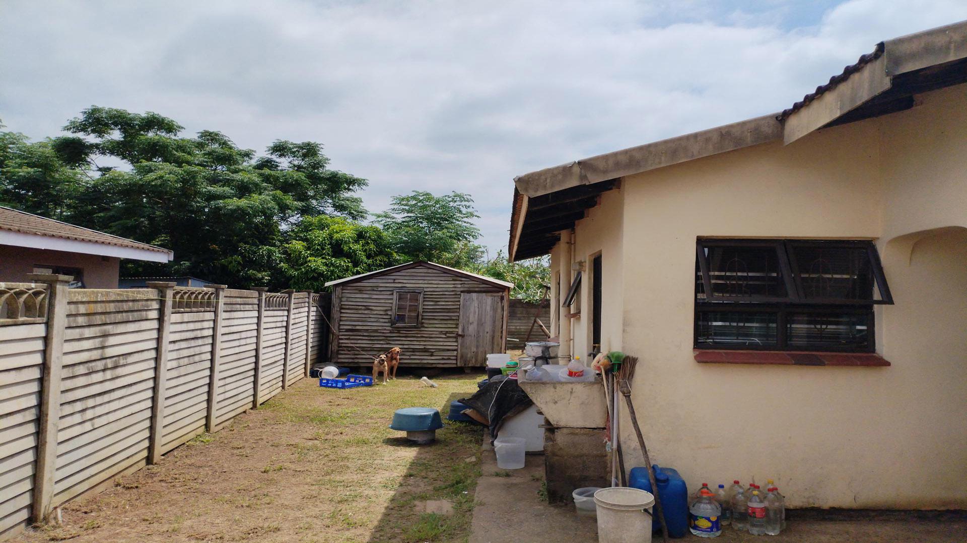 Backyard of property in Amanzimtoti 