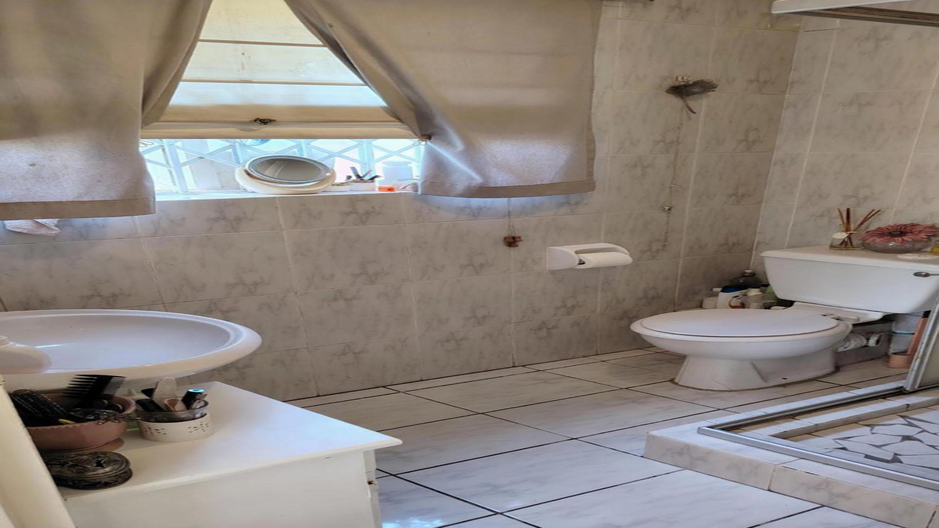 Main Bathroom of property in Lorraine