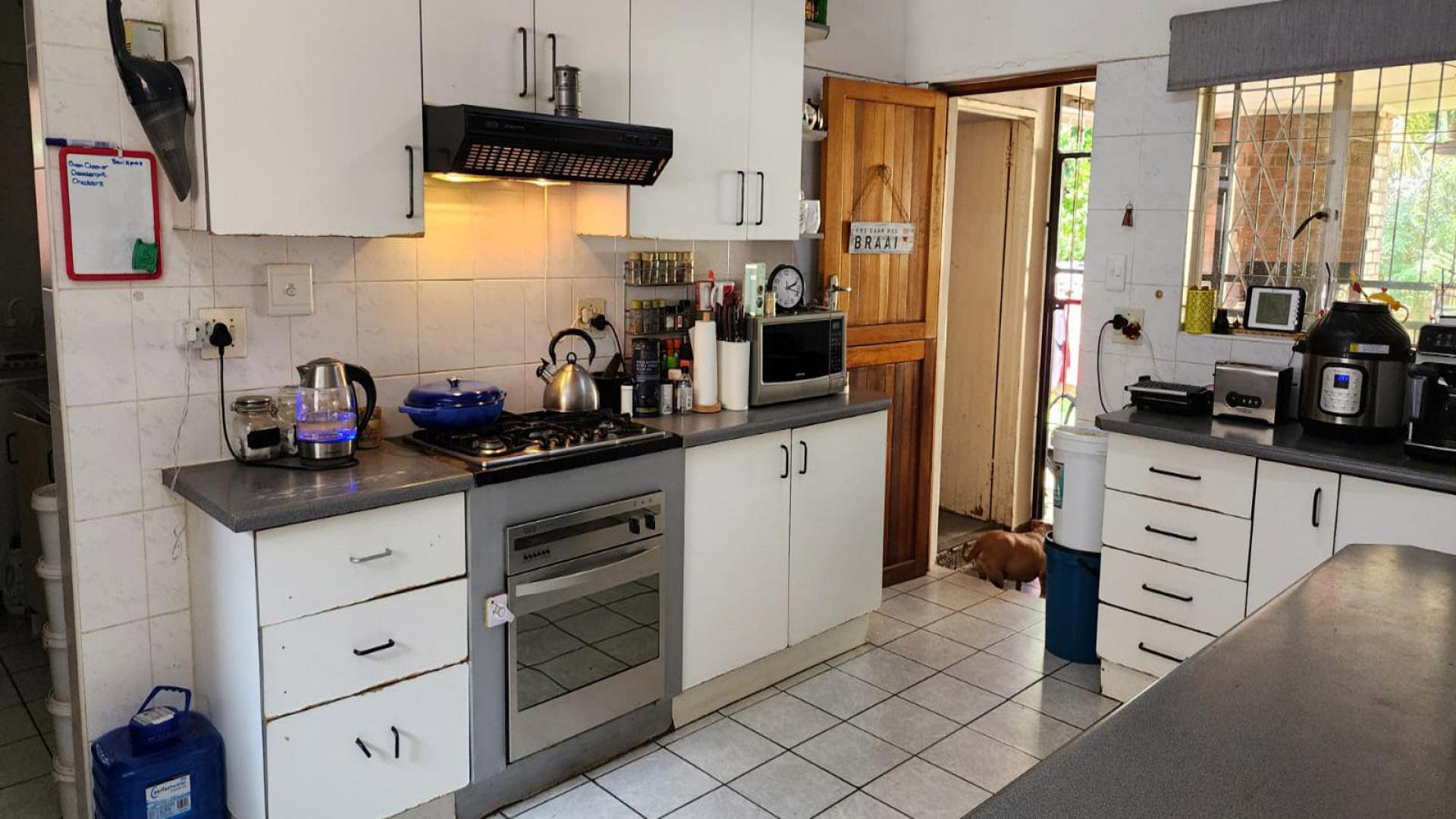 Kitchen of property in Empangeni