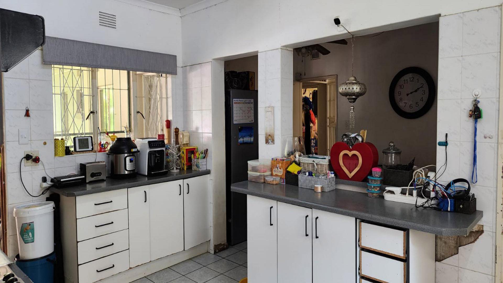 Kitchen of property in Empangeni