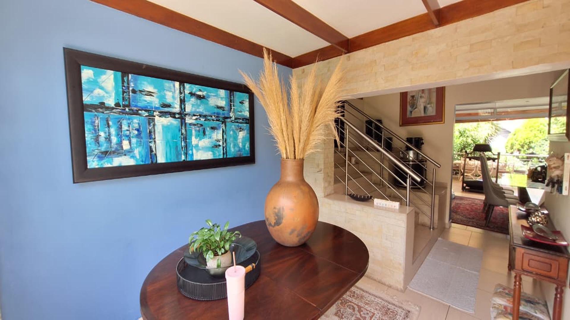 Foyer - 11 square meters of property in Bordeaux