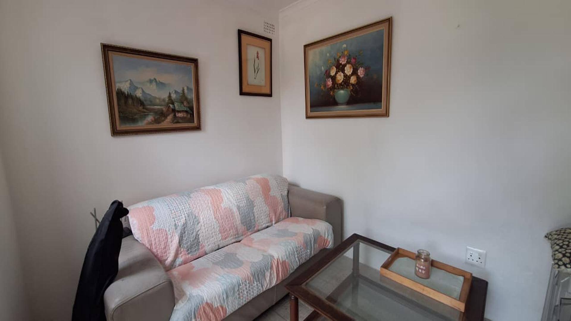 Lounges - 35 square meters of property in Bordeaux