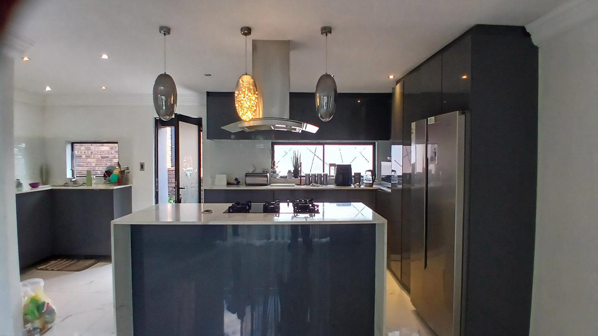 Kitchen of property in The Reeds