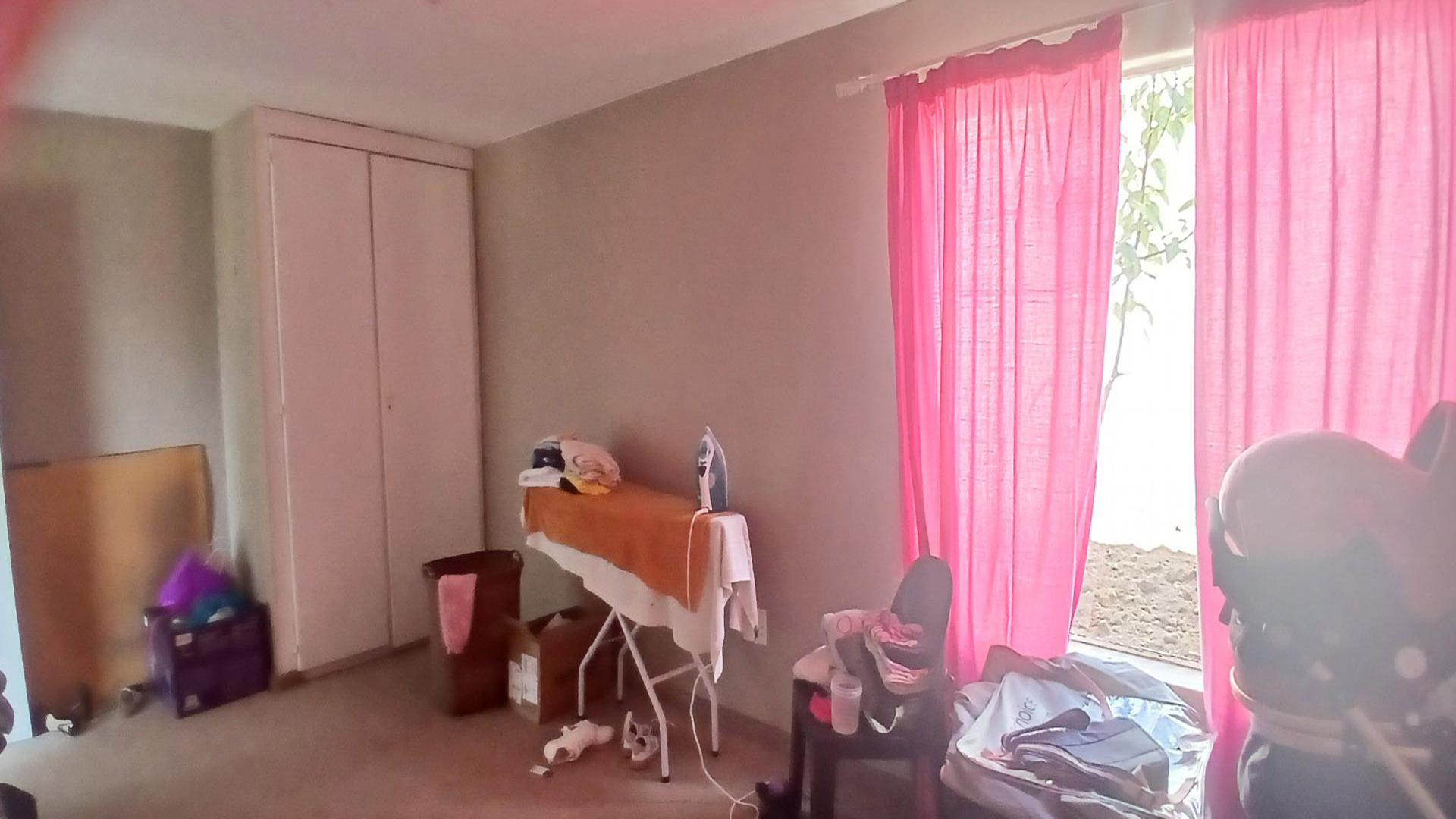 Bed Room 2 of property in The Reeds