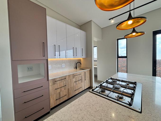 3 Bedroom House for Sale For Sale in Potchefstroom - MR702969