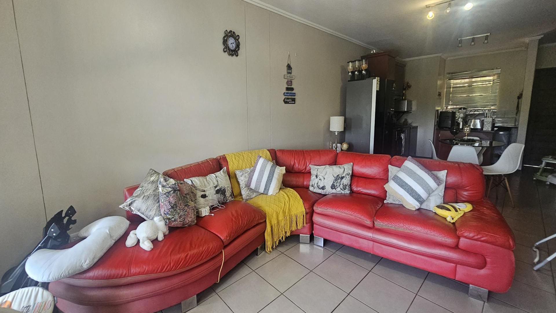 Lounges of property in Sherwood