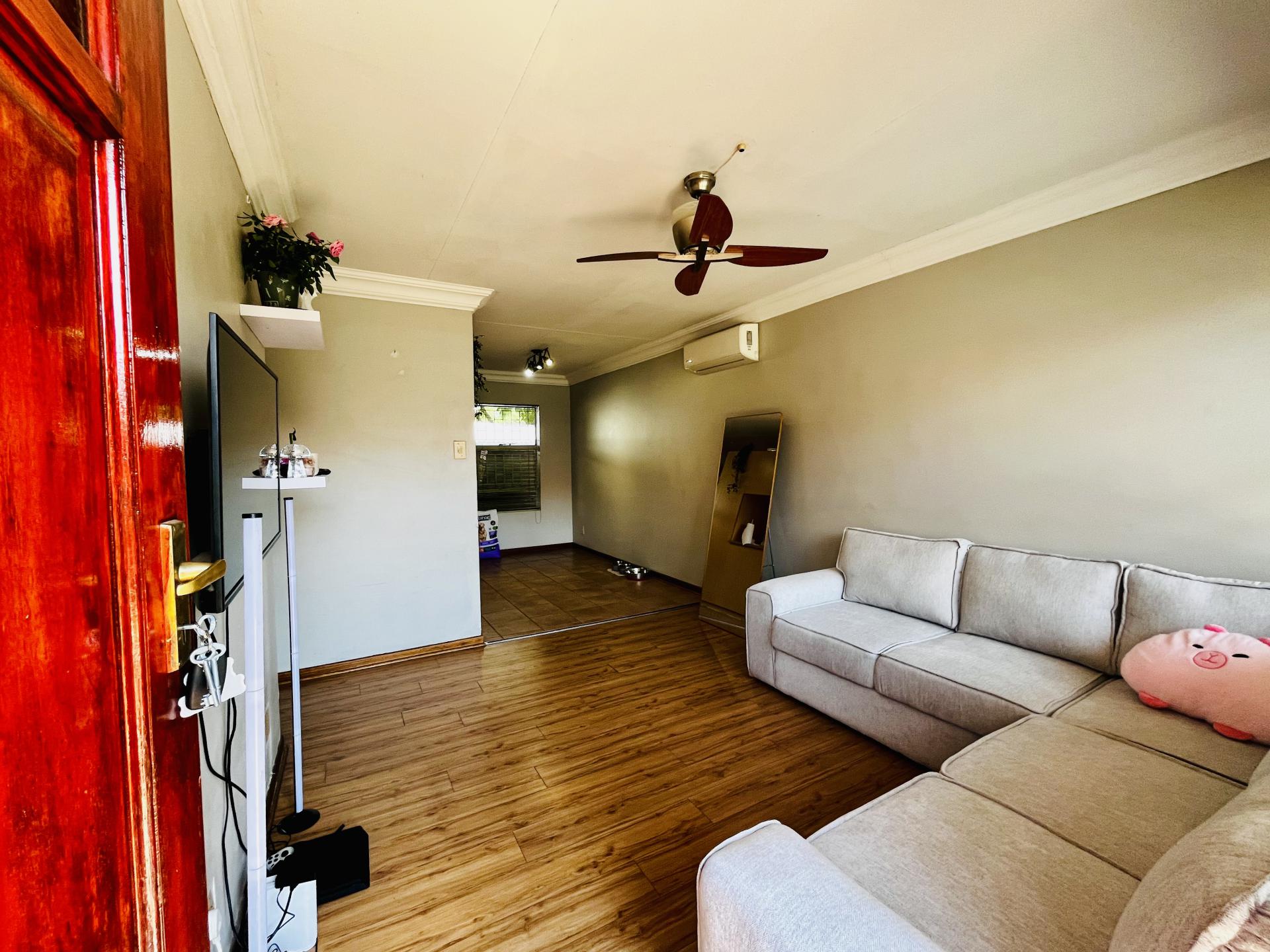  of property in Langenhoven Park