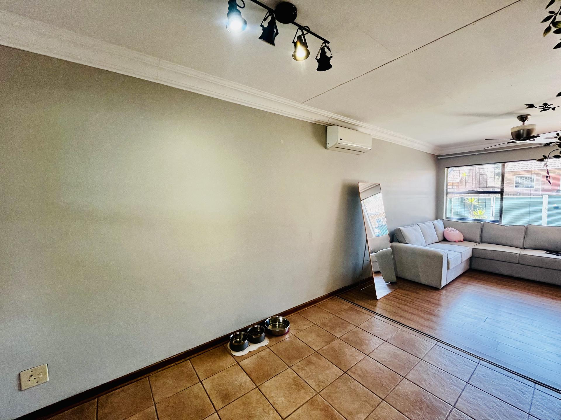  of property in Langenhoven Park
