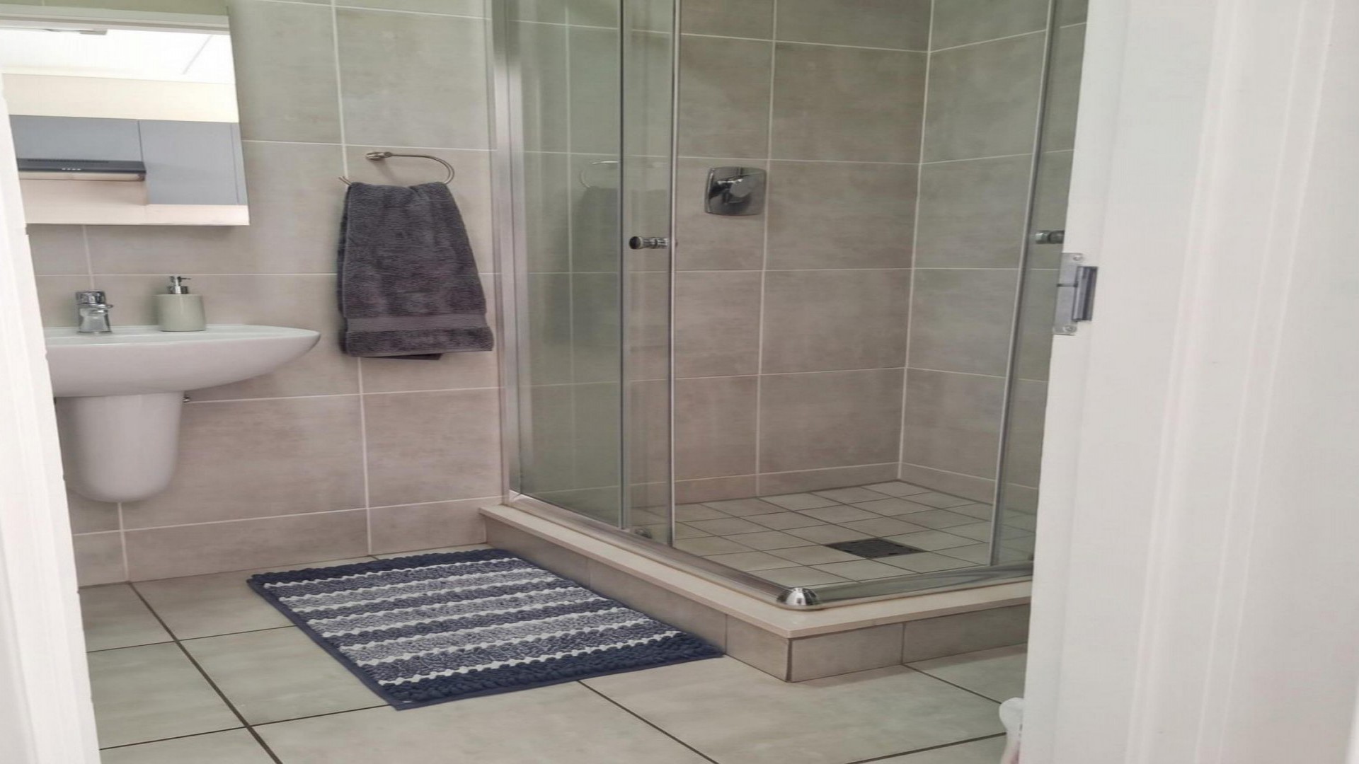 Bathroom 1 of property in Zwartkoppies