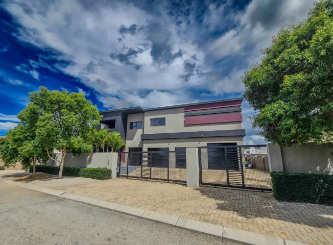 5 Bedroom House for Sale For Sale in Bendor - MR703017