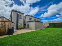  of property in Bendor