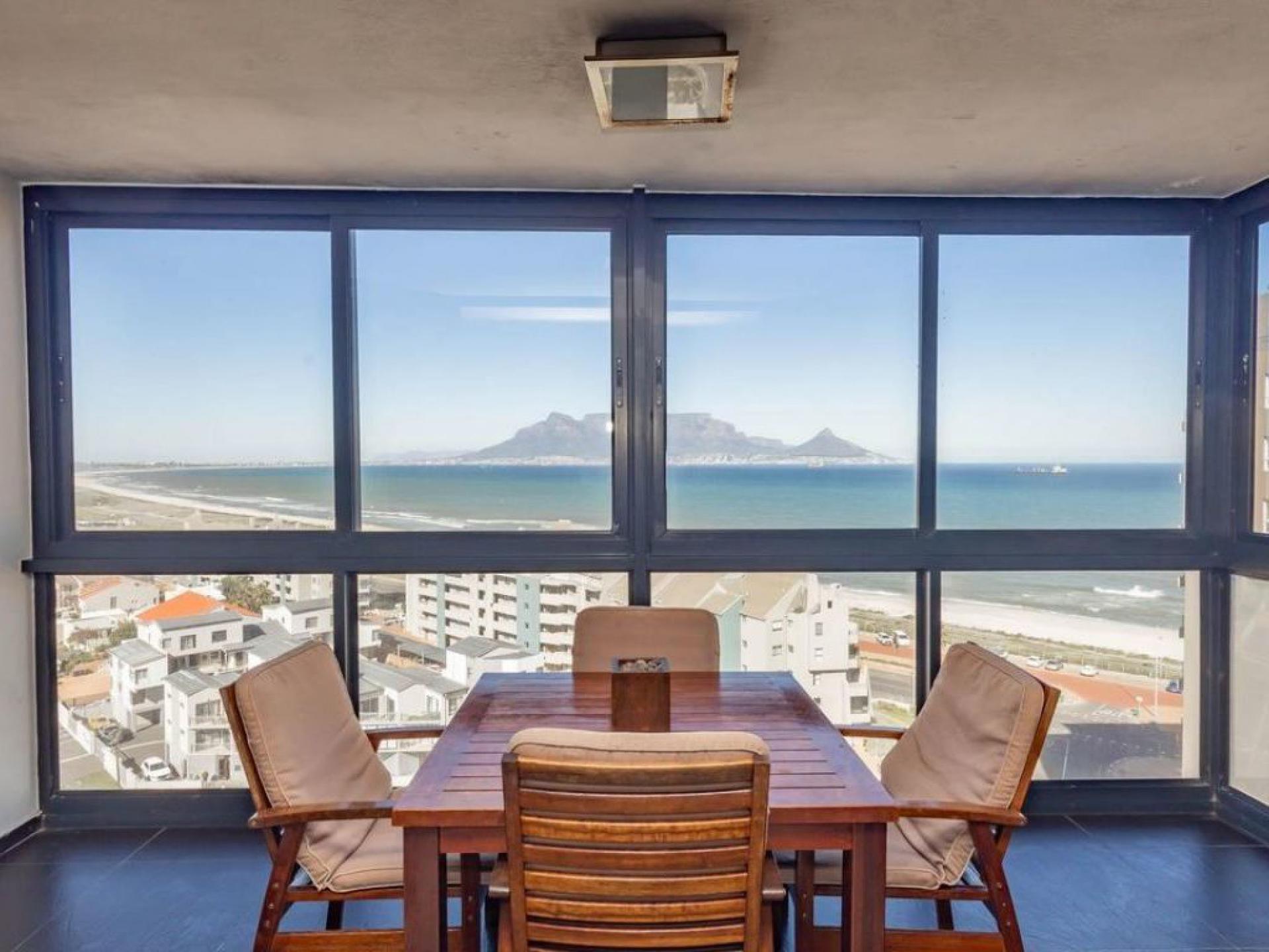  of property in Bloubergstrand