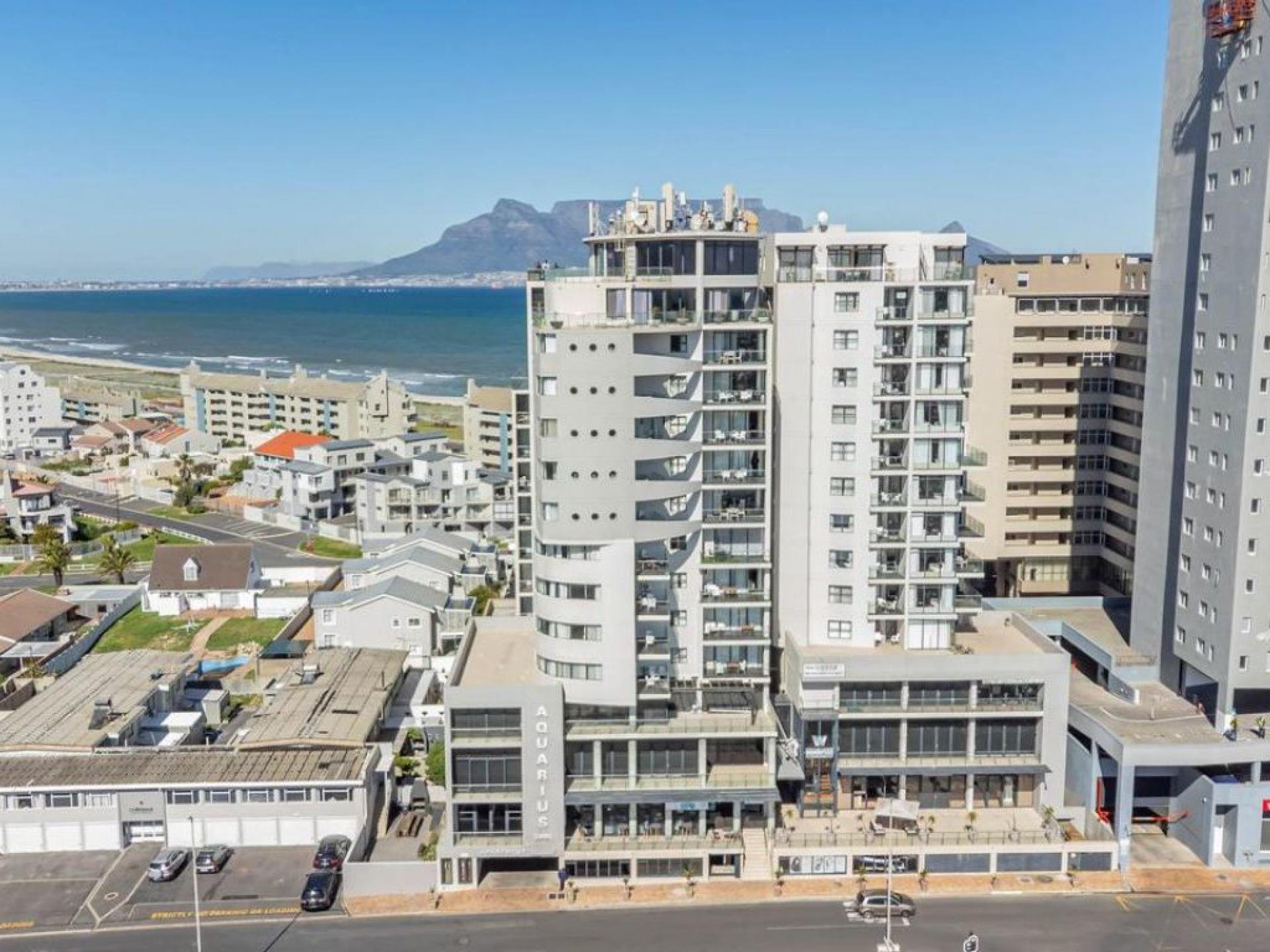  of property in Bloubergstrand