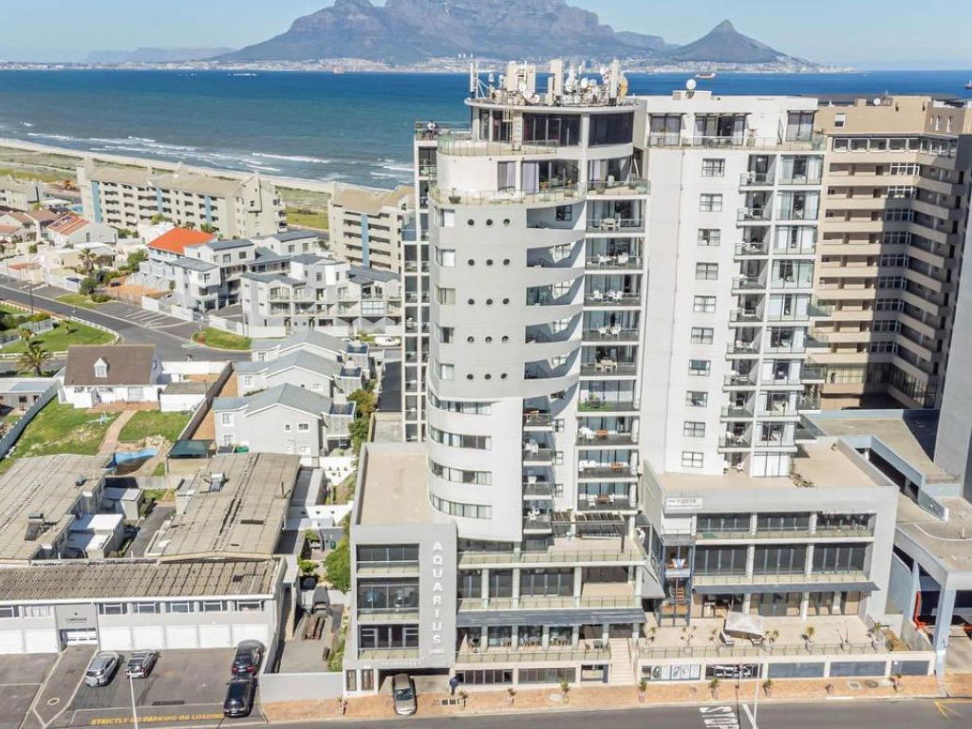  of property in Bloubergstrand