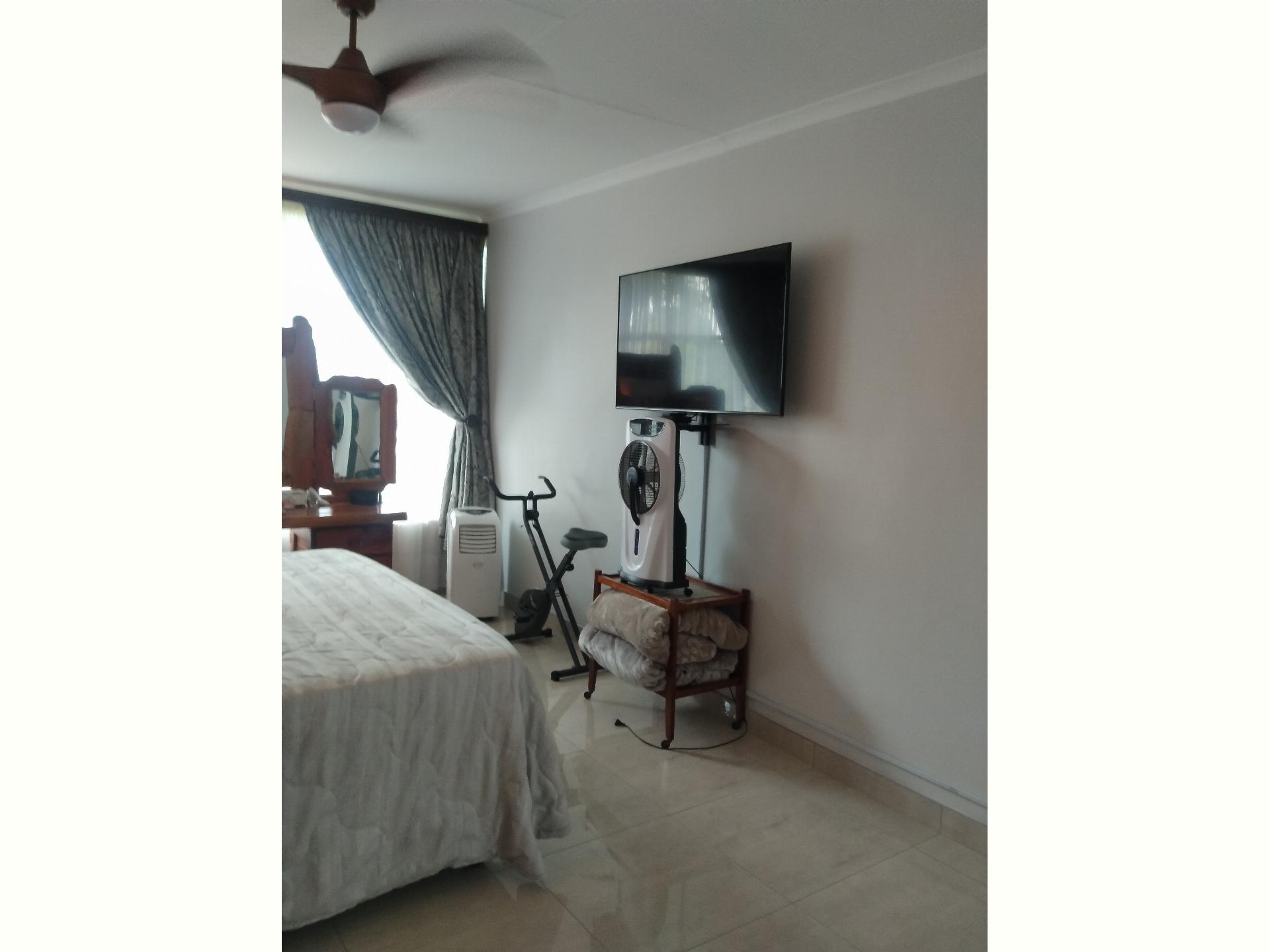  of property in Sinoville