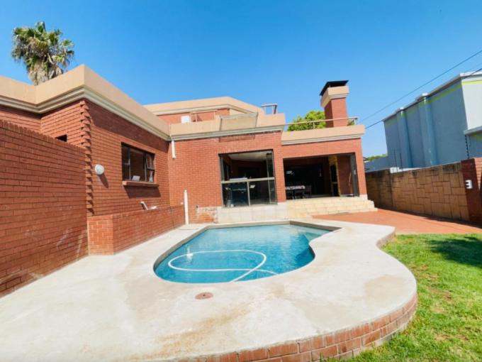 3 Bedroom House for Sale For Sale in Meyersdal - MR703055