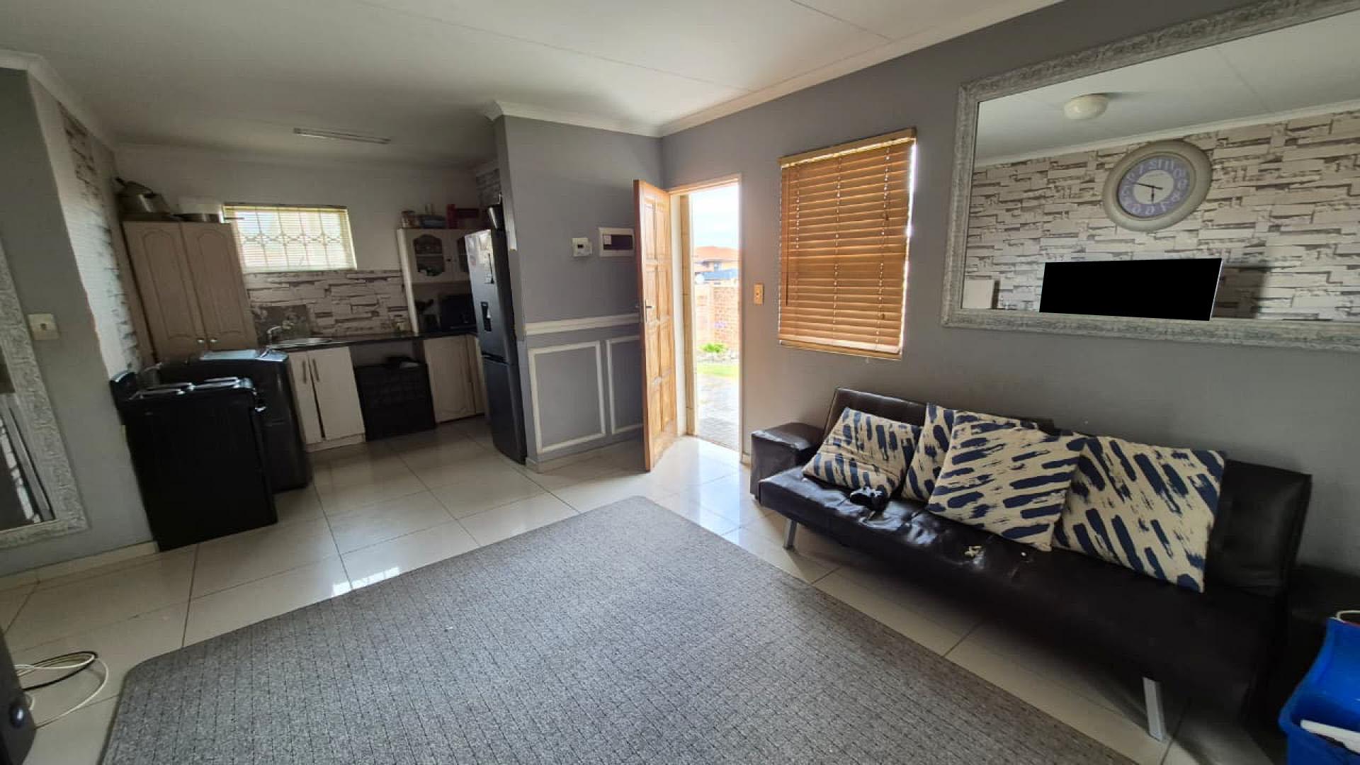 Lounges of property in Cloverdene