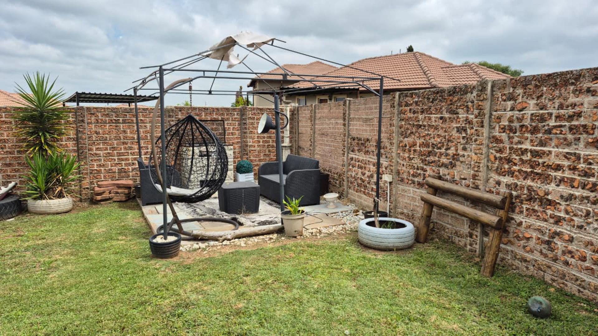 Backyard of property in Cloverdene