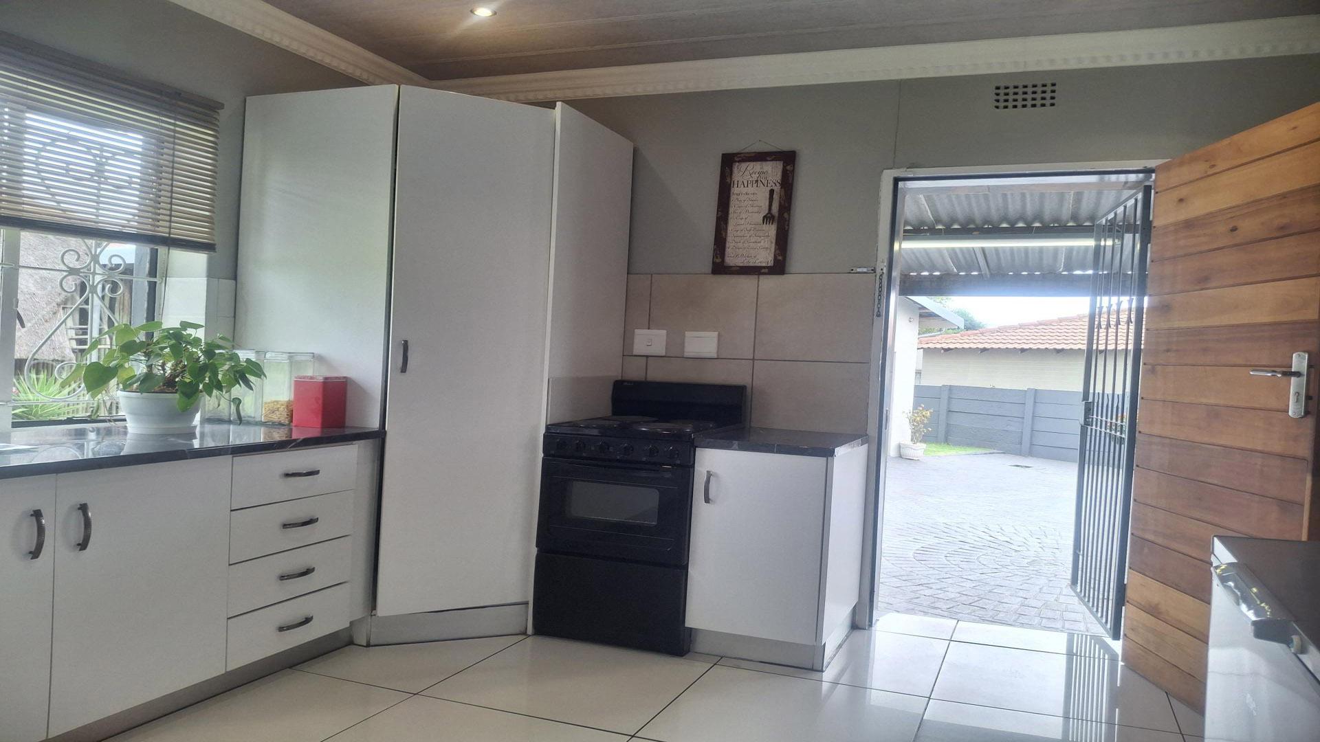 Kitchen of property in Witpoortjie