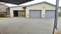 Garage of property in Witpoortjie