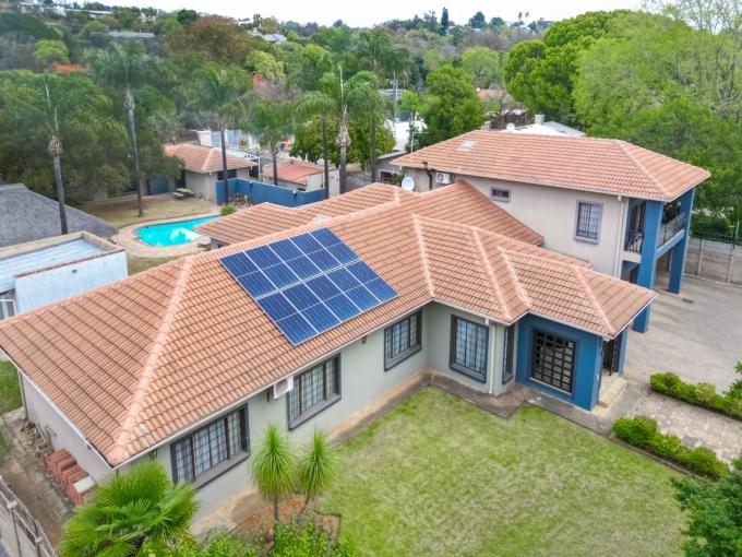 6 Bedroom House for Sale For Sale in Queenswood - MR703080