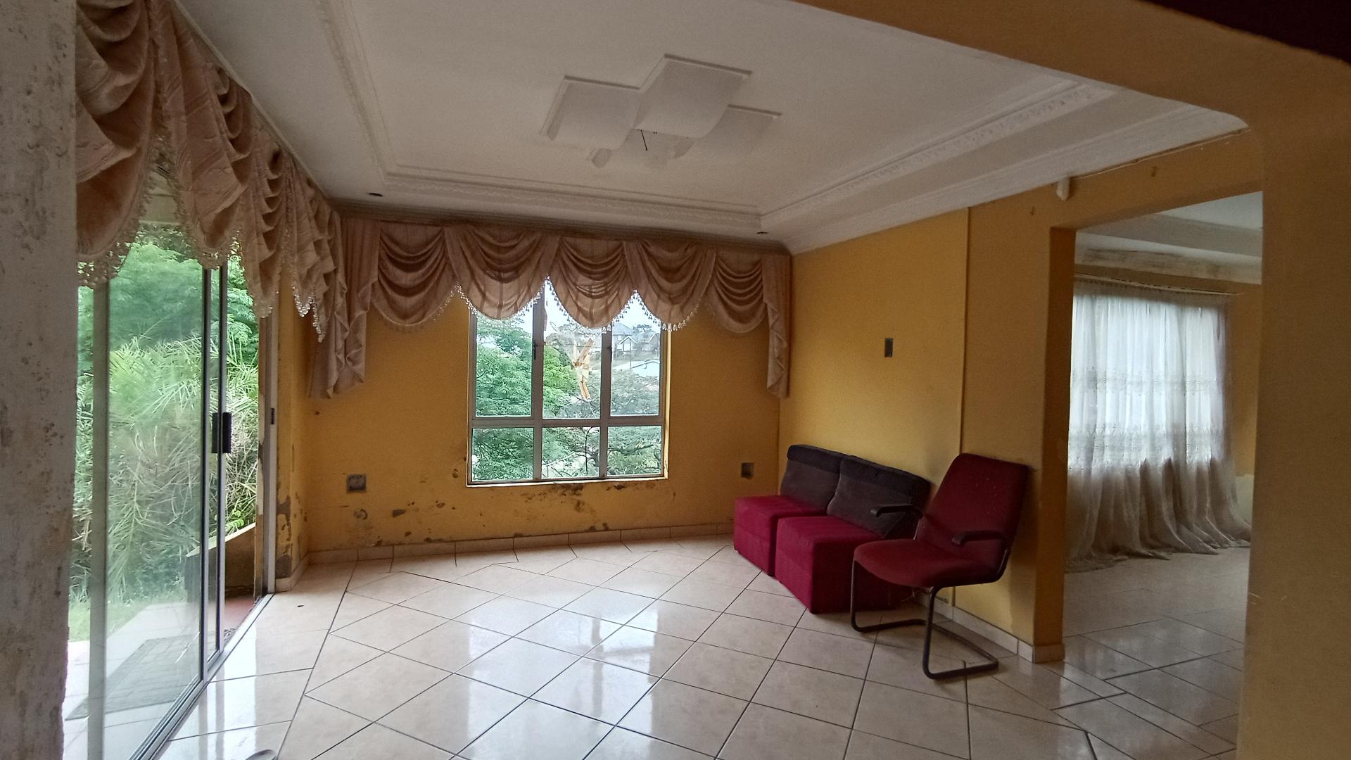 Kitchen - 15 square meters of property in Umlazi