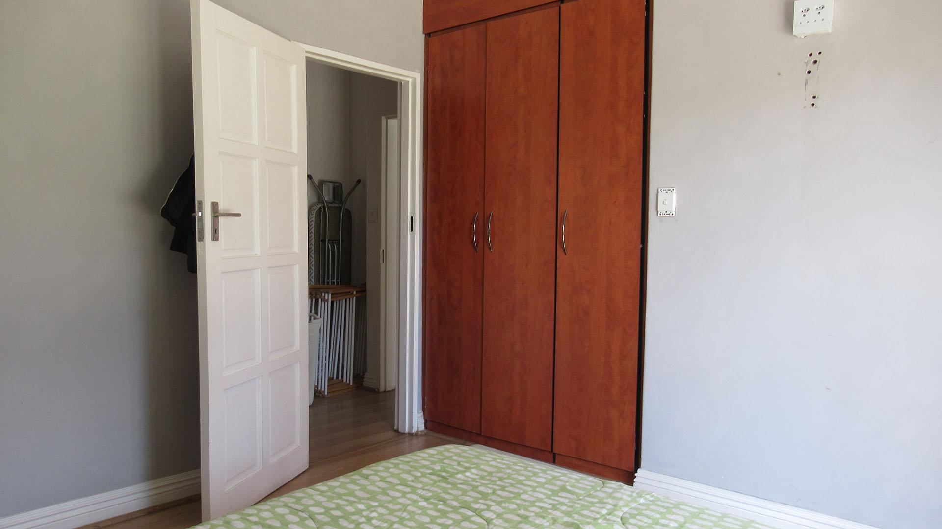 Bed Room 2 - 17 square meters of property in Fourways