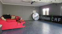 Garage - 103 square meters of property in Fourways