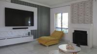 Lounges - 86 square meters of property in Fourways
