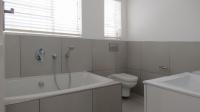 Bathroom 1 - 9 square meters of property in Fourways