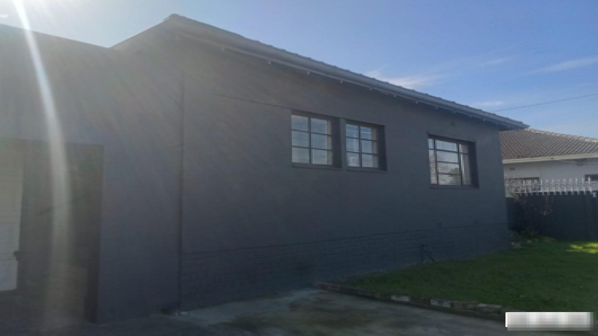 Front View of property in Parow East