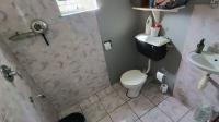 Bathroom 2 - 3 square meters of property in Parow East