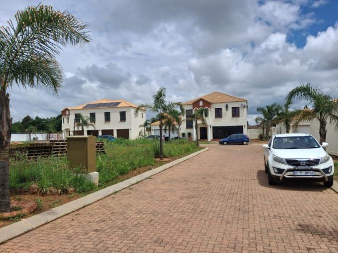 Land for Sale For Sale in Klippoortjie AH - MR703138