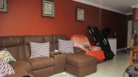 Lounges - 28 square meters of property in Morehill