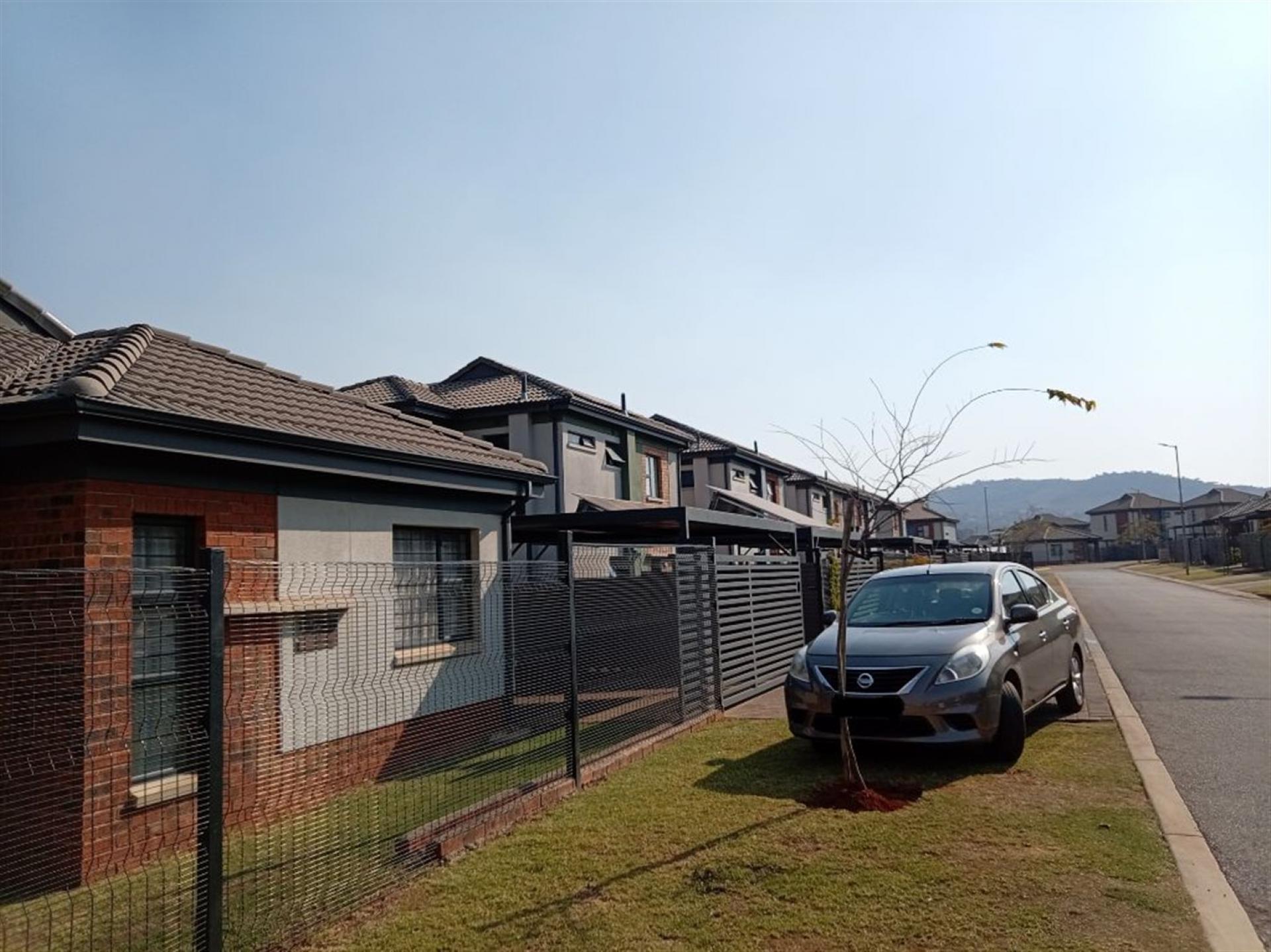 Front View of property in Lotus Gardens