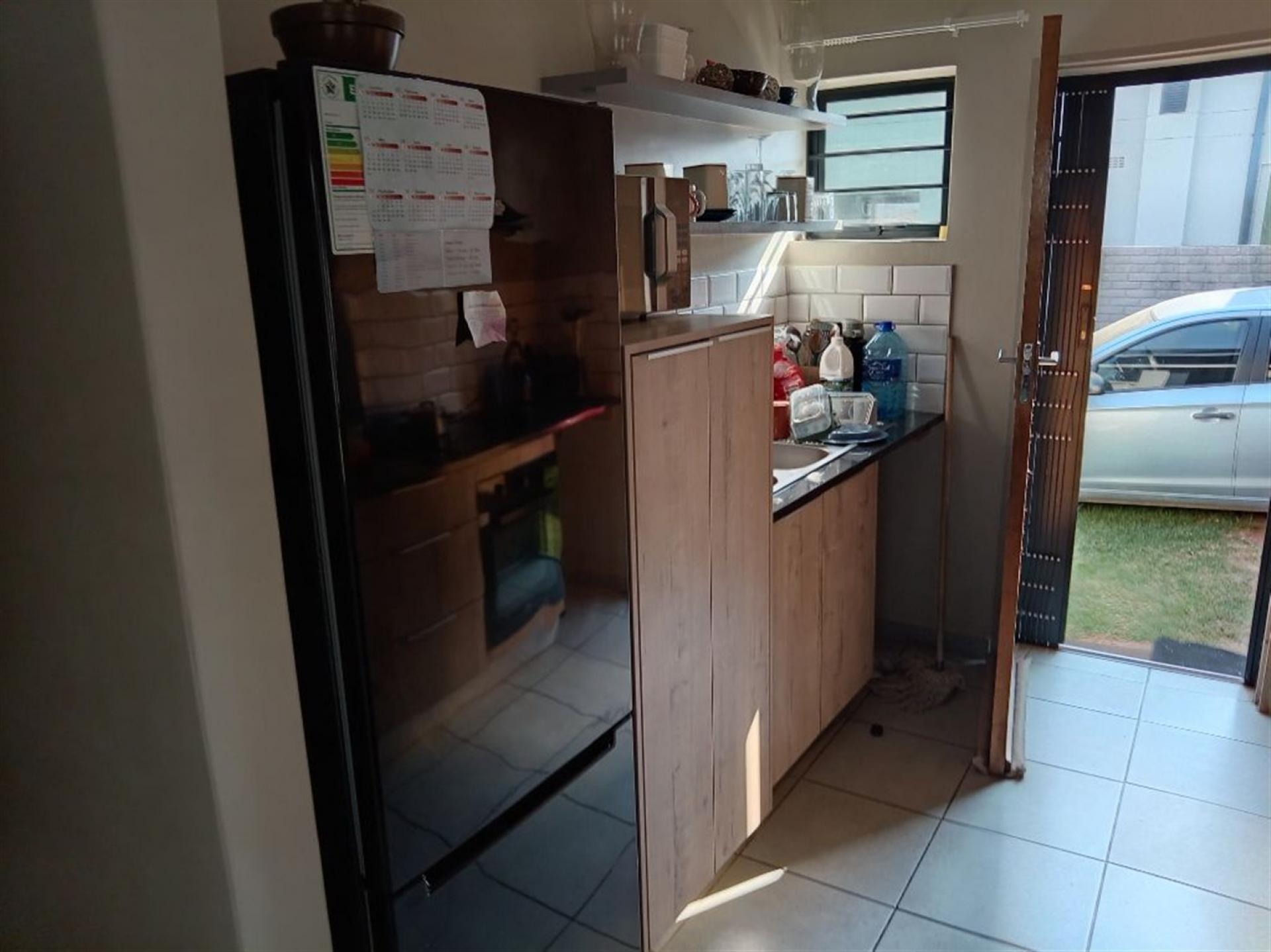 Kitchen of property in Lotus Gardens