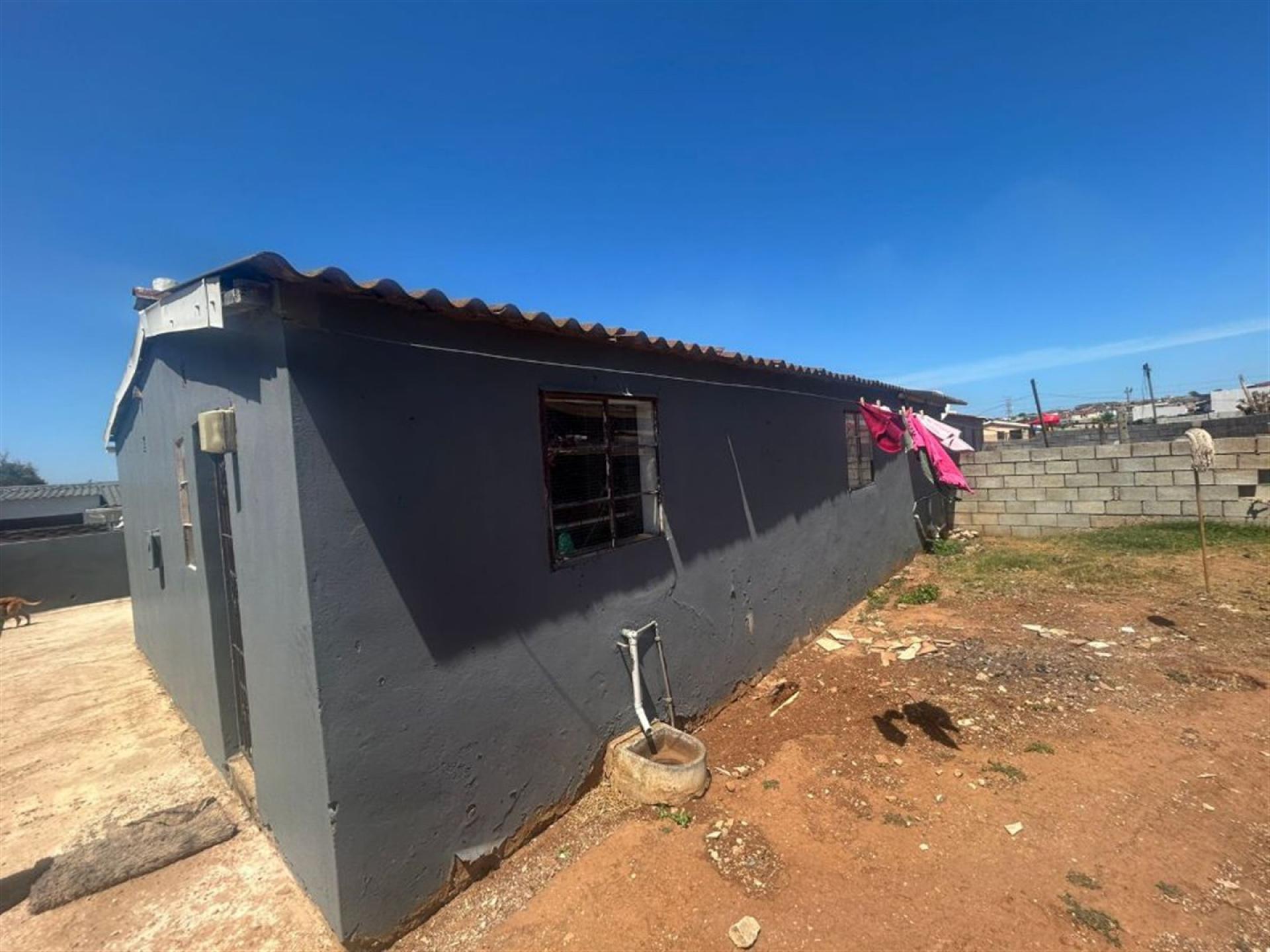 Front View of property in Ibhayi (Zwide)