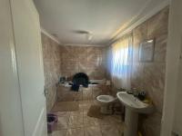 Bathroom 1 of property in Ibhayi (Zwide)
