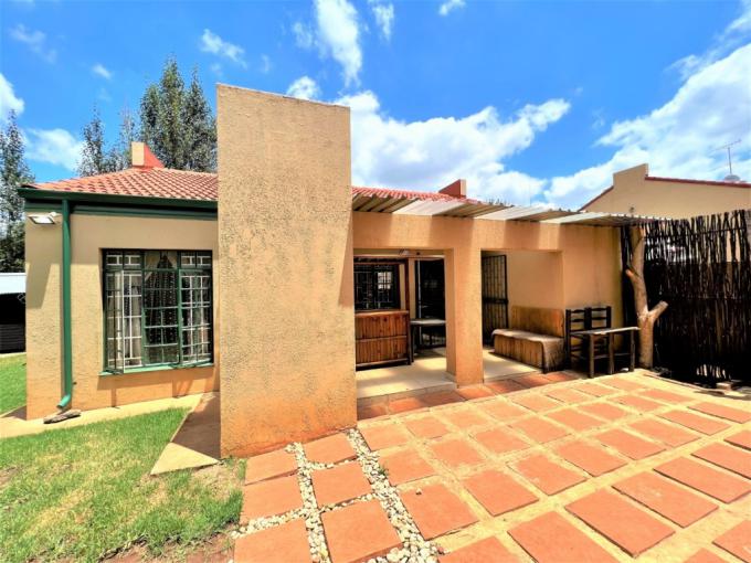 2 Bedroom Simplex to Rent in Valhalla - Property to rent - MR703218