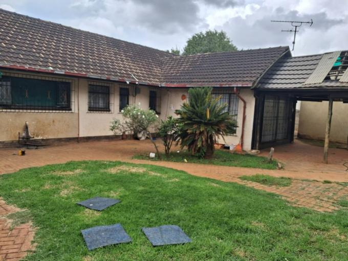 10 Bedroom House for Sale For Sale in Rondebult - MR703230