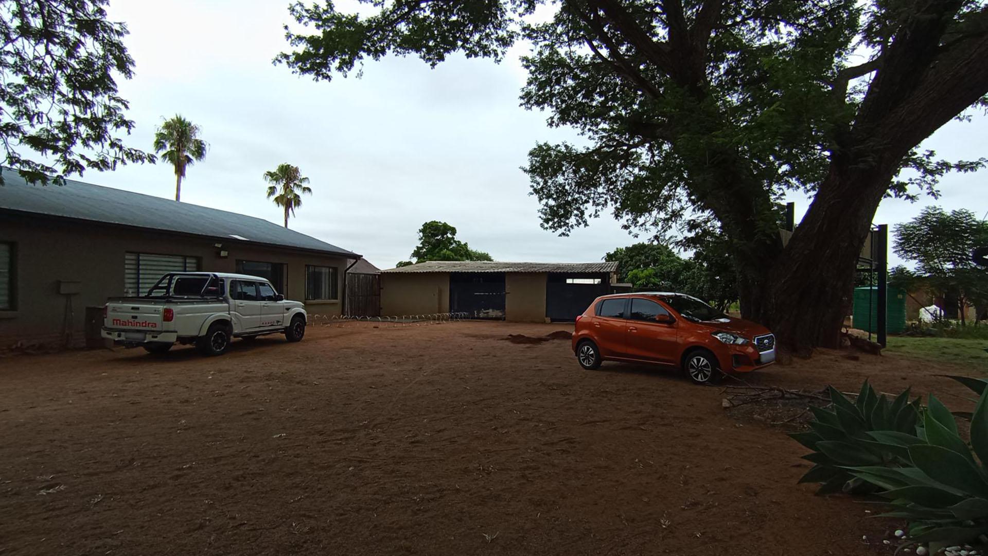 Front View of property in Soshanguve