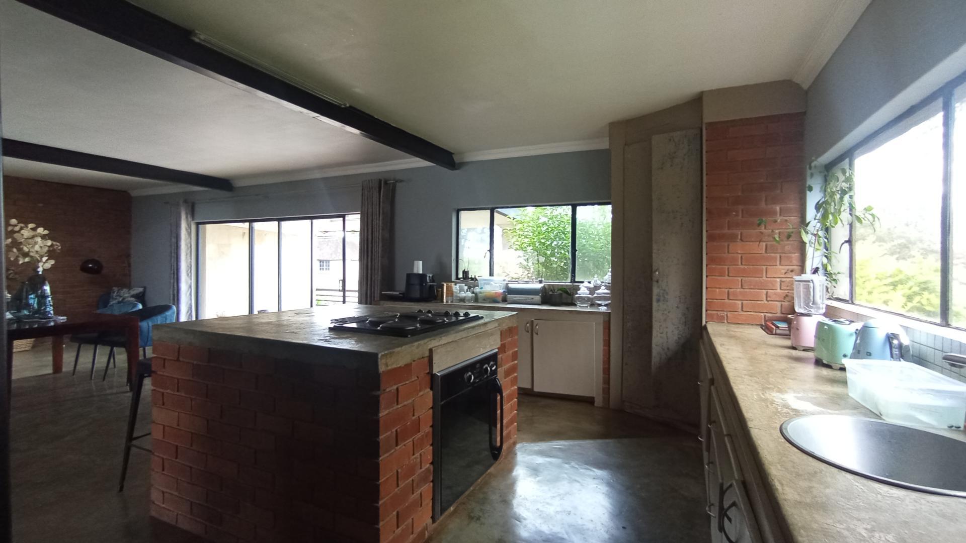 Kitchen - 22 square meters of property in Soshanguve