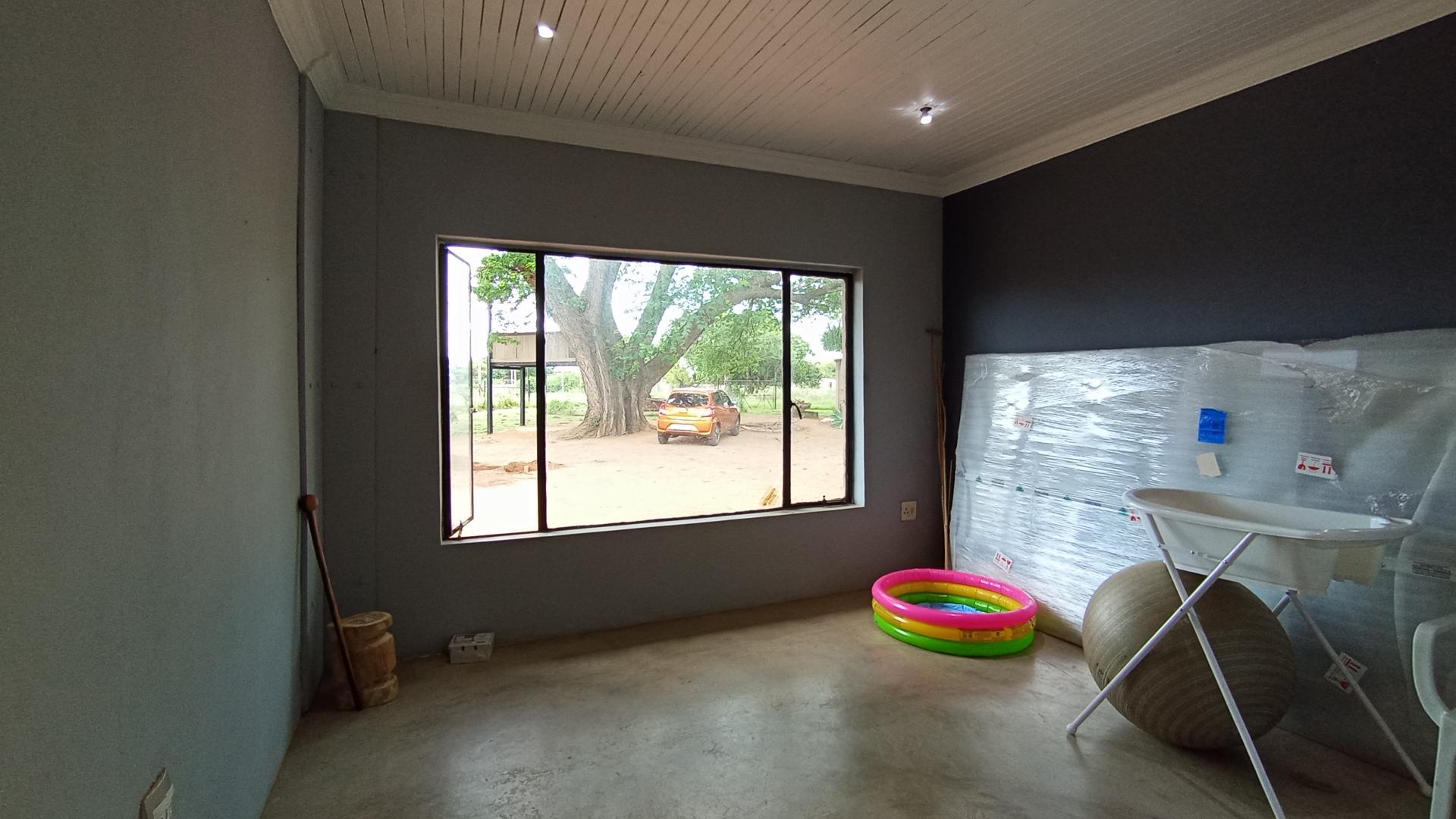 Bed Room 2 - 19 square meters of property in Soshanguve