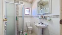 Bathroom 1 - 6 square meters of property in Hillary 