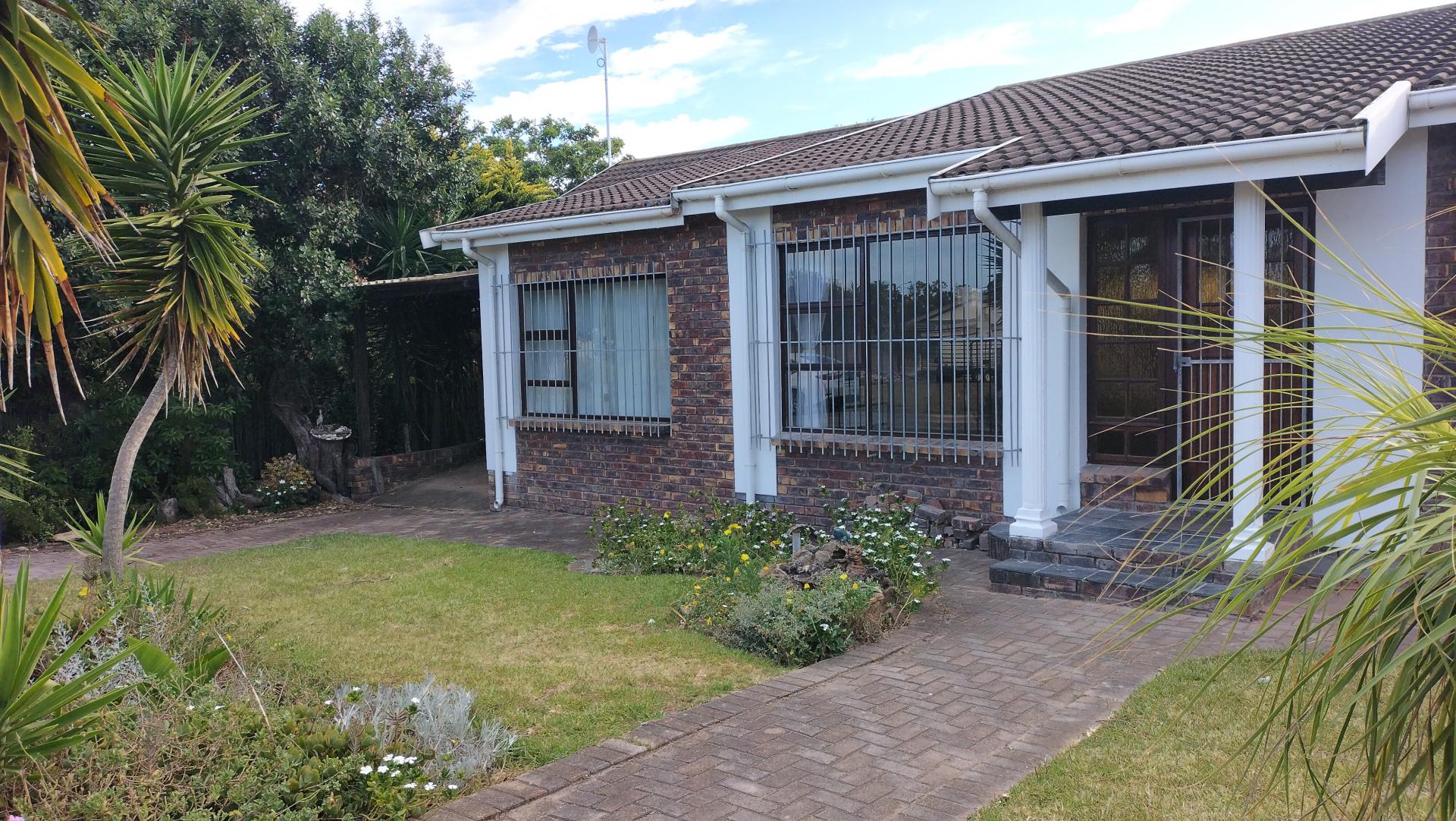  of property in Aston Bay