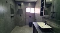 Bathroom 2 of property in Kimberley
