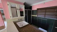 Main Bathroom of property in Sabie
